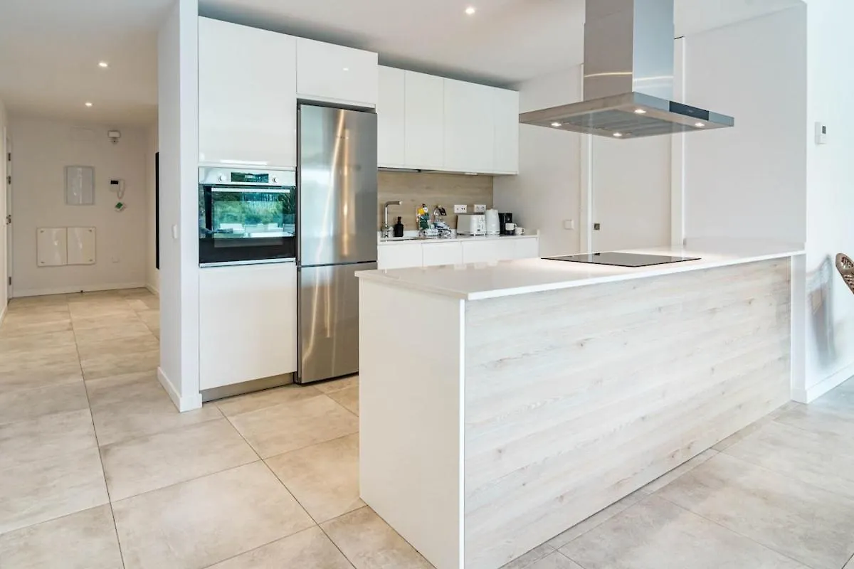 אסטפונה Bright 2-Bedroom Apartment With A Terrace And Pool 0*,